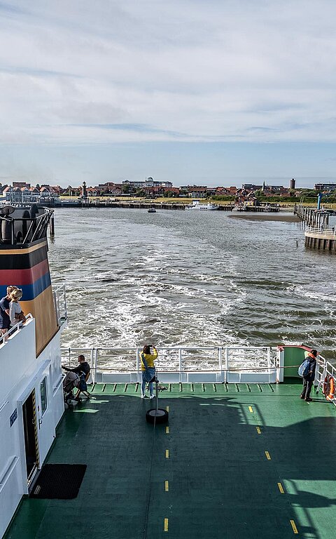Faehre zur Nordseeinsel bei Ueberfahrt